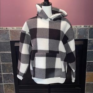 American Eagle Outfitters Plaid Sherpa Medium